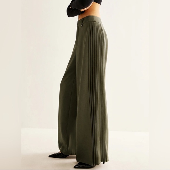 Commense olive Green Wide Leg Pants
Side Pleated High Waisted Trousers Medium - Picture 2 of 8